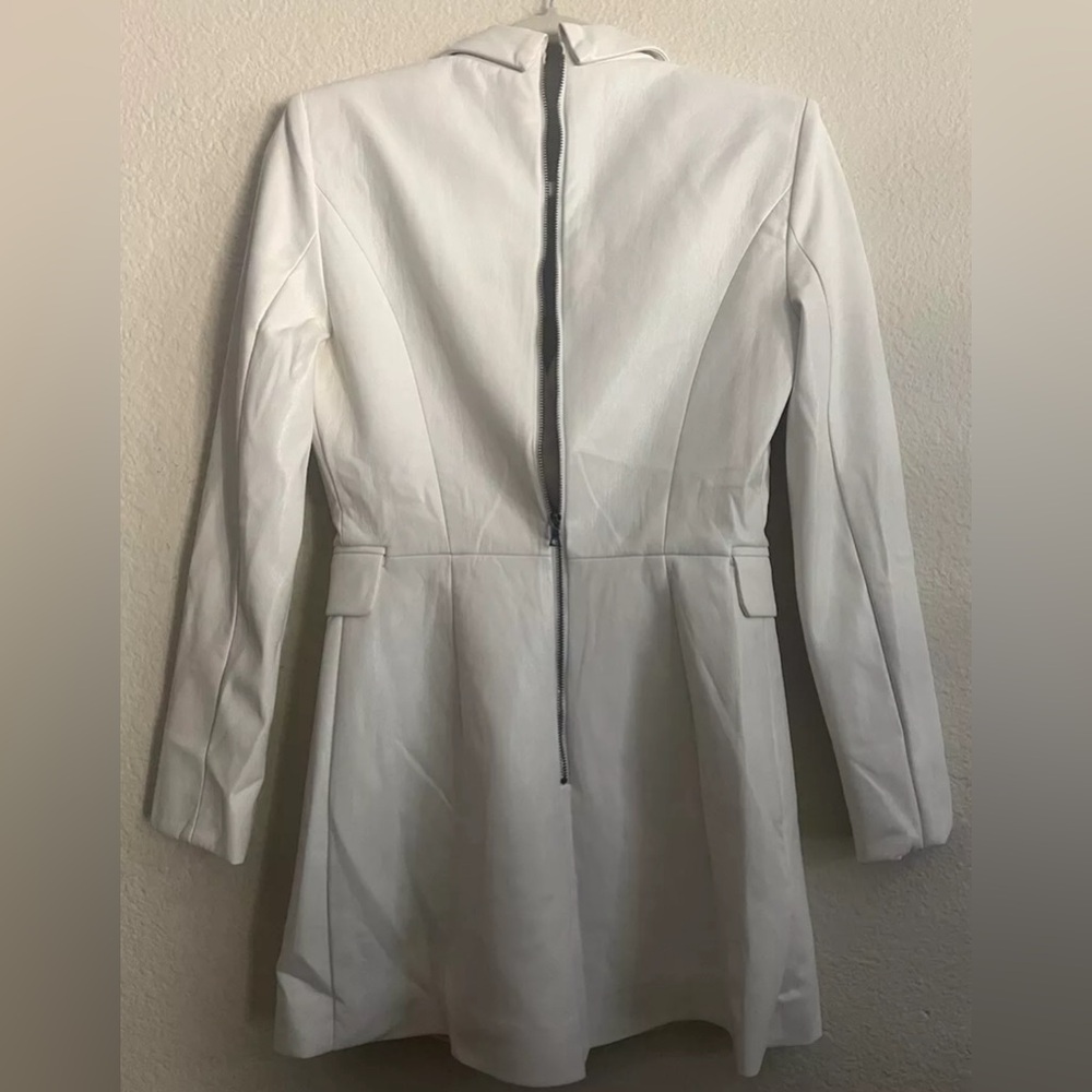 Alice and Olivia Faux Kyrie Tuxedo White Romper Jacket $495 New - Picture 6 of 11